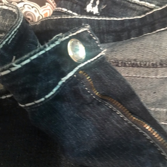 SOLD!!Great plus size ripped Jean shorts - Picture 2 of 4